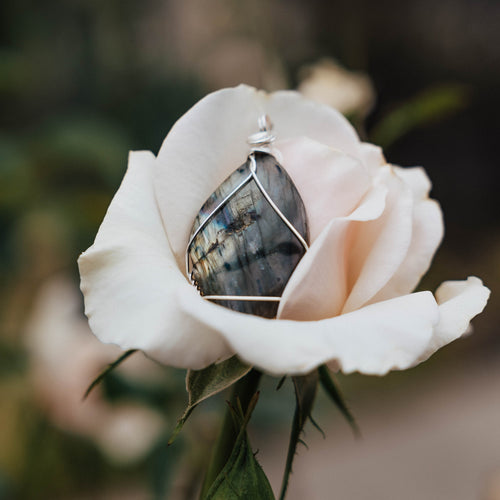 Labradorite Pendant